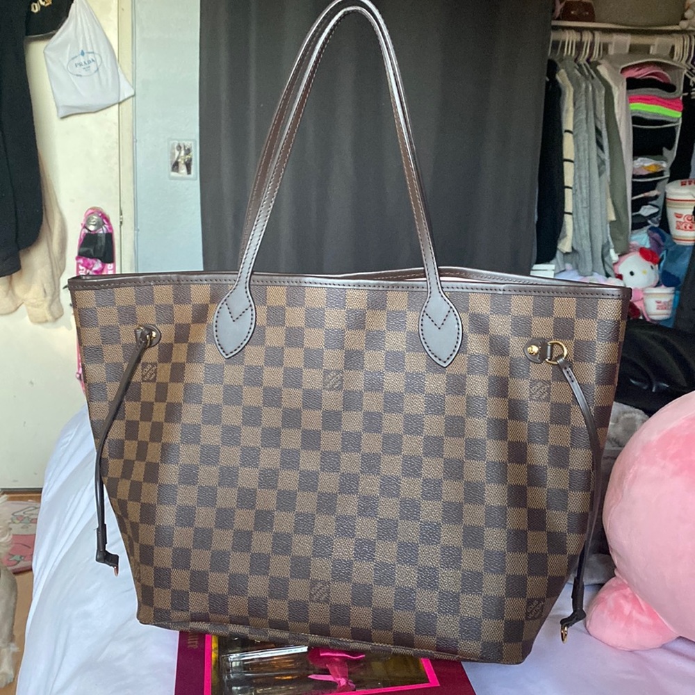 Louis Vuitton Neverfull MM - Picture 1 of 7